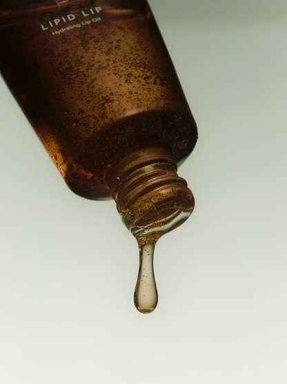 Lipid Lip Hydrating Glossy Oil